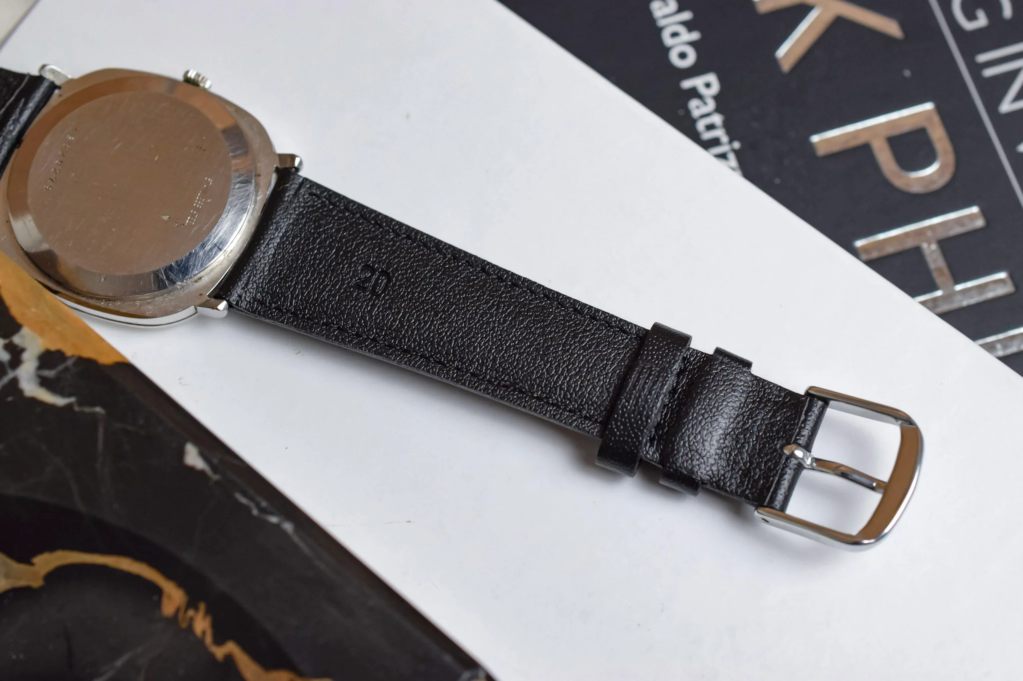 Vintage Longines Quartz Silver Steel TV - Image 8
