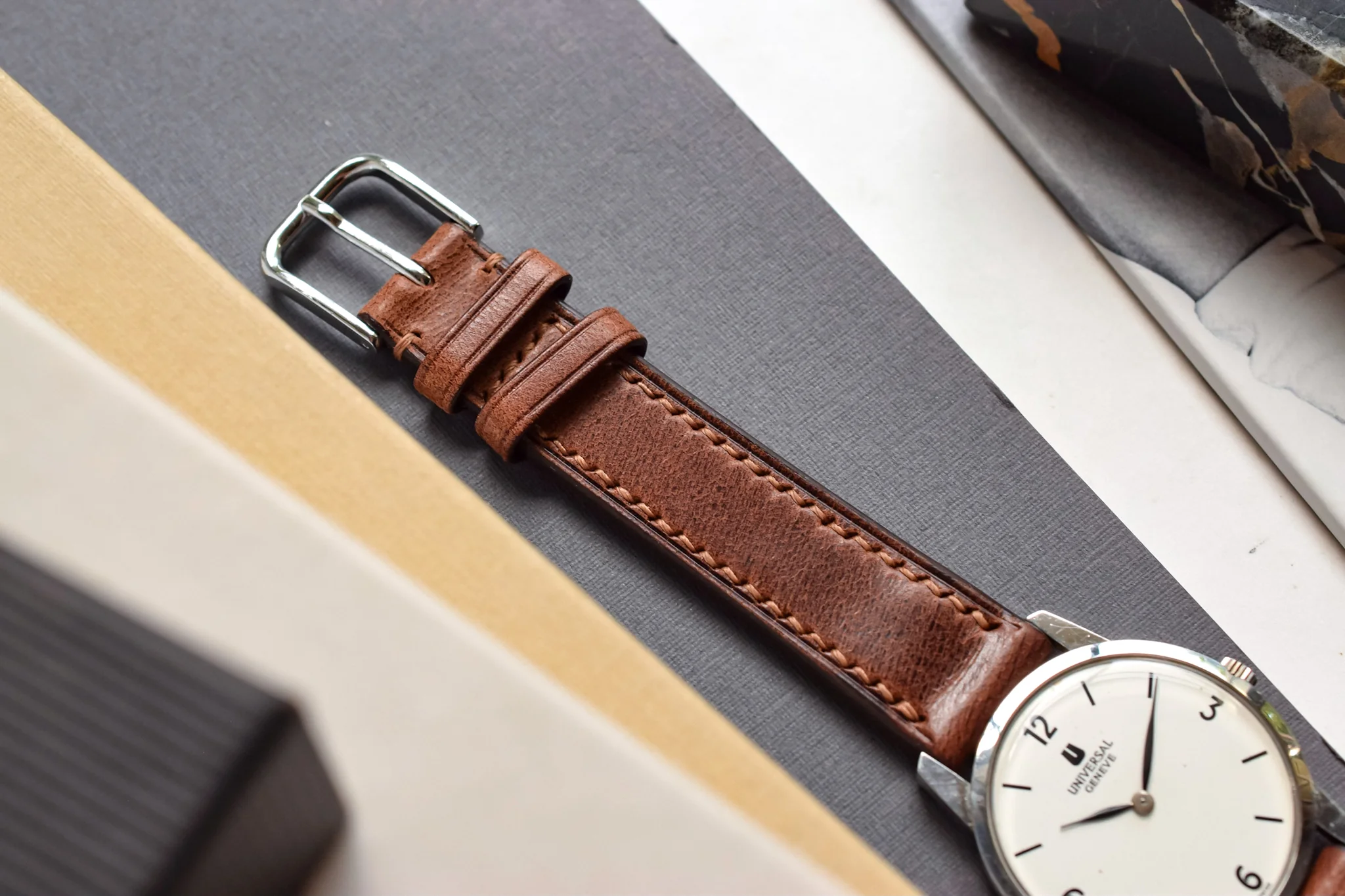 Vintage Mechanical Universal Geneve - Image 5