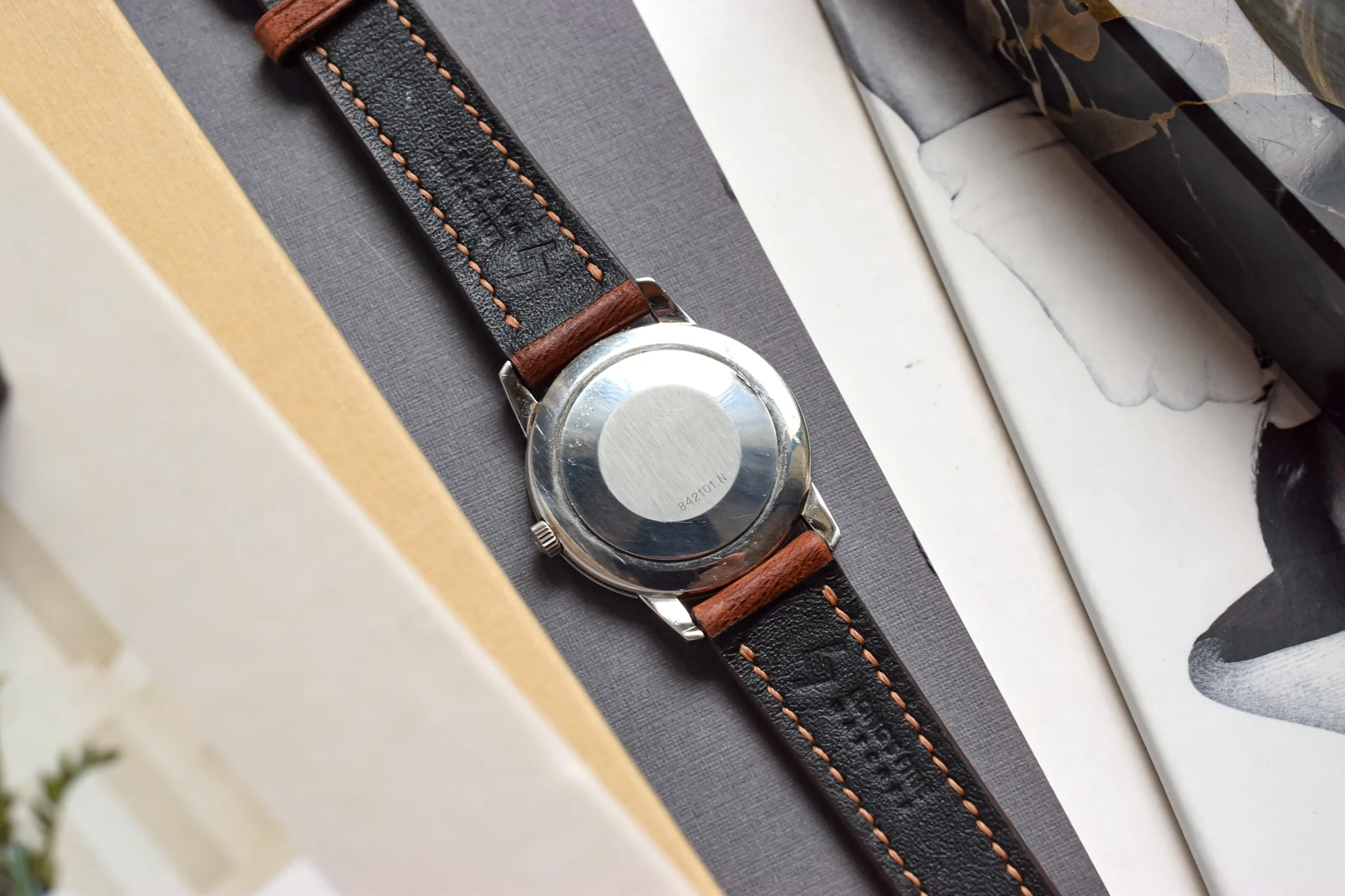 Vintage Mechanical Universal Geneve - Image 6
