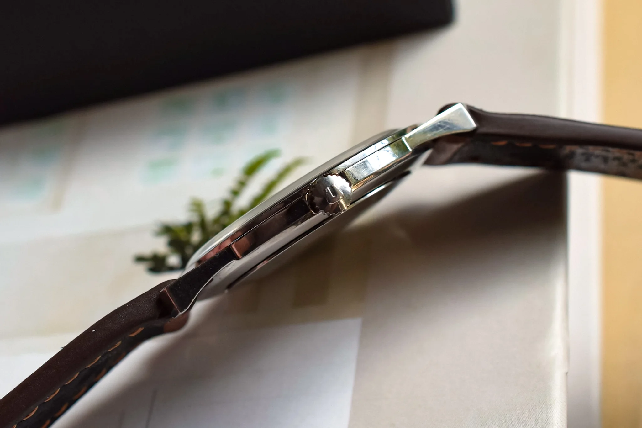 Vintage Mechanical Universal Geneve - Image 8