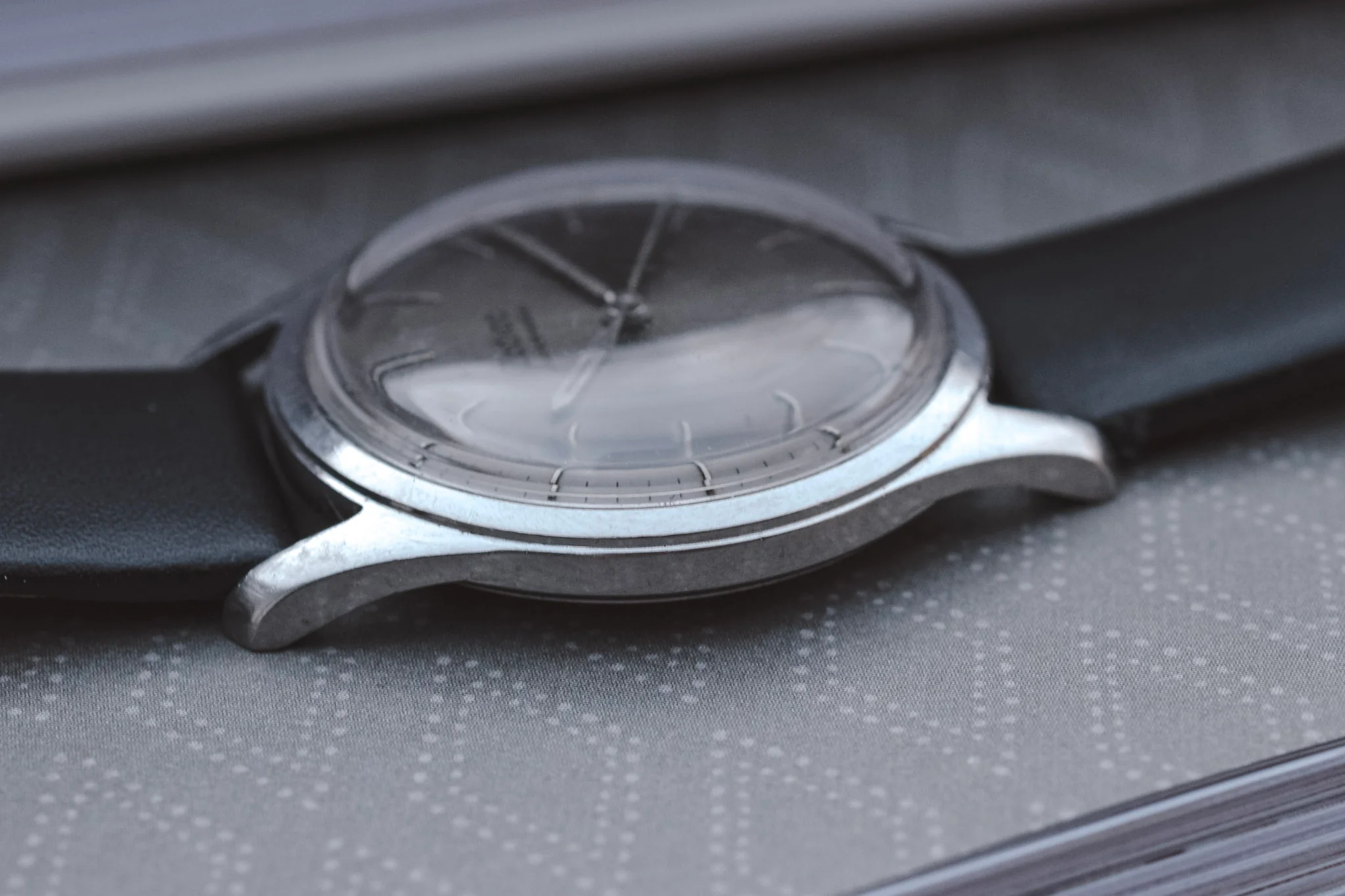 Vintage Mechanical Zodiac Hermetic Watch - Image 3