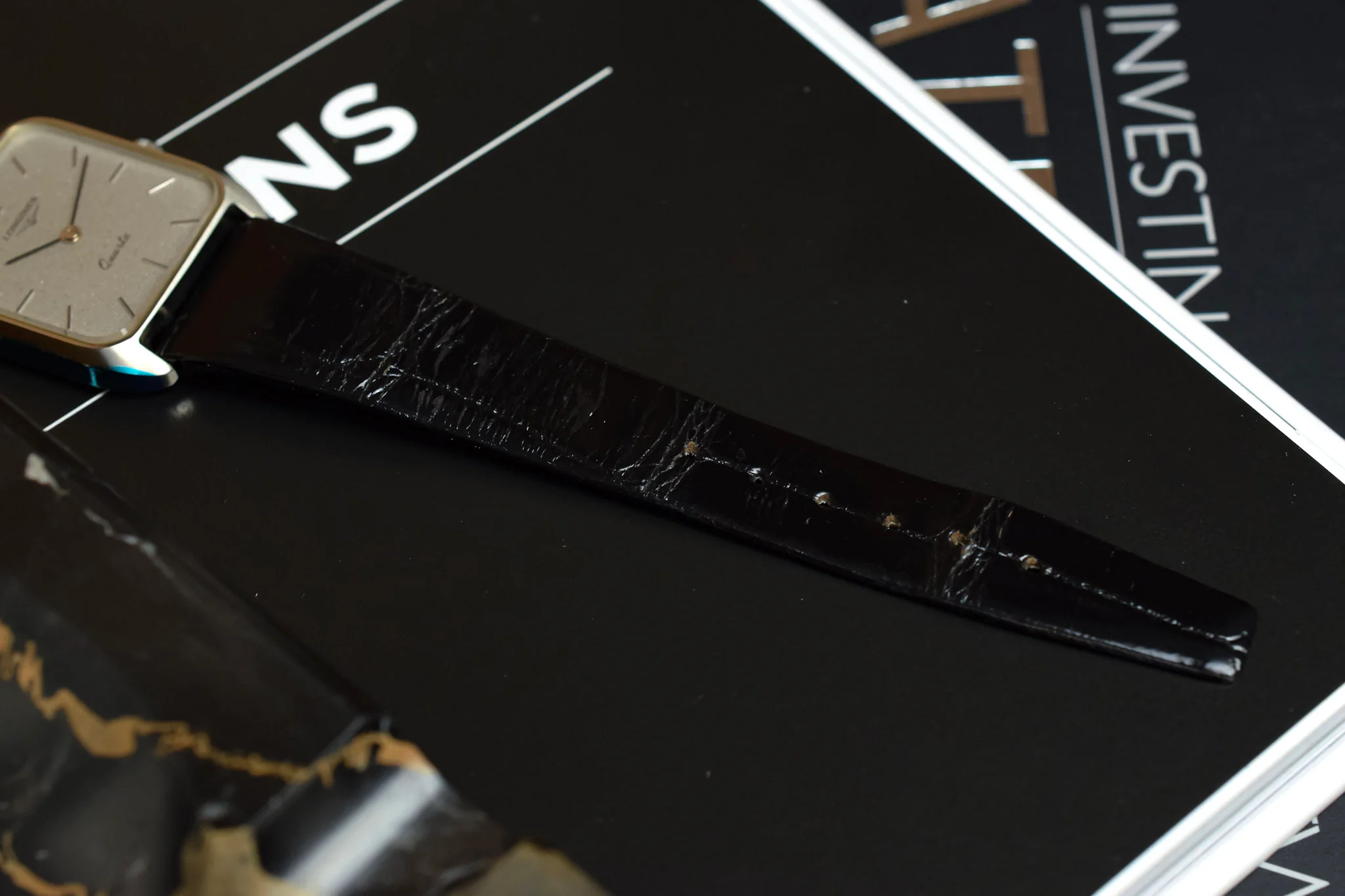 Vintage NOS Longines Quartz Sparkle Dial Steel Tank - Image 12