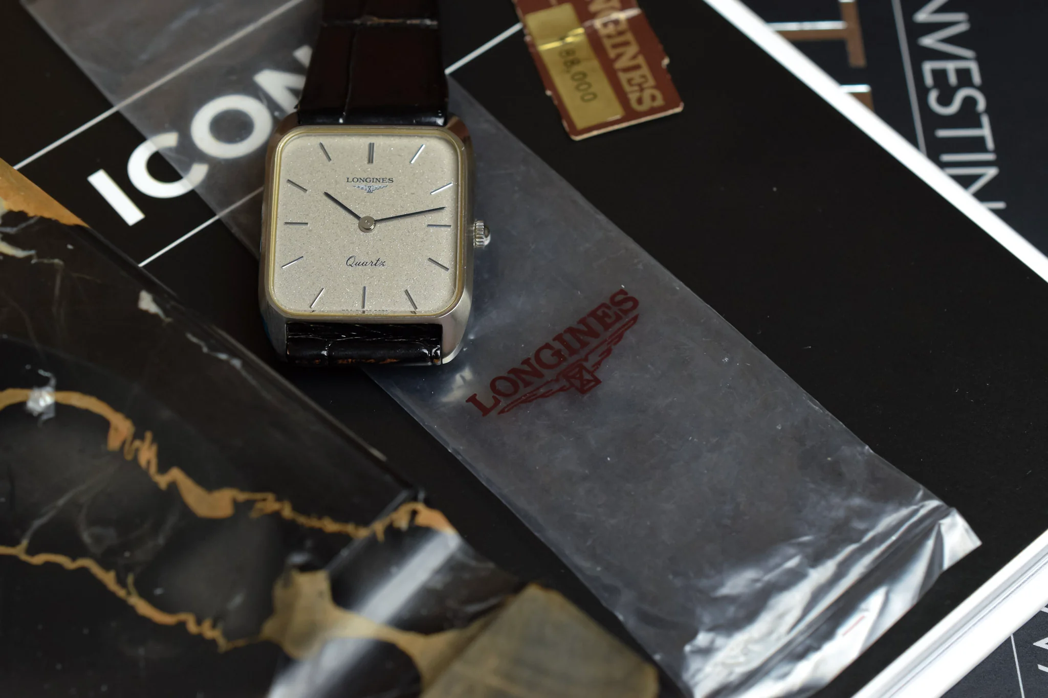 Vintage NOS Longines Quartz Sparkle Dial Steel Tank - Image 18