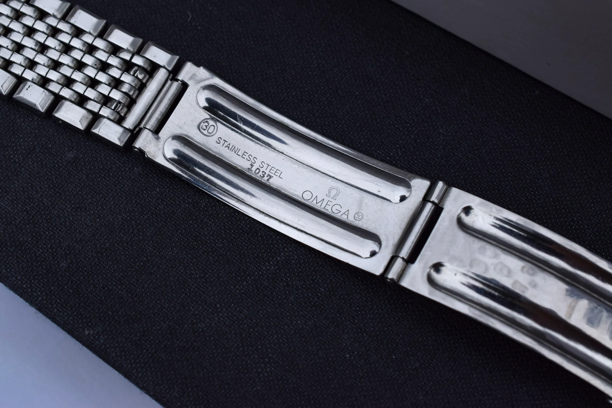 Vintage Omega Seamaster with Original Beads of Rice Bracelet - Image 7