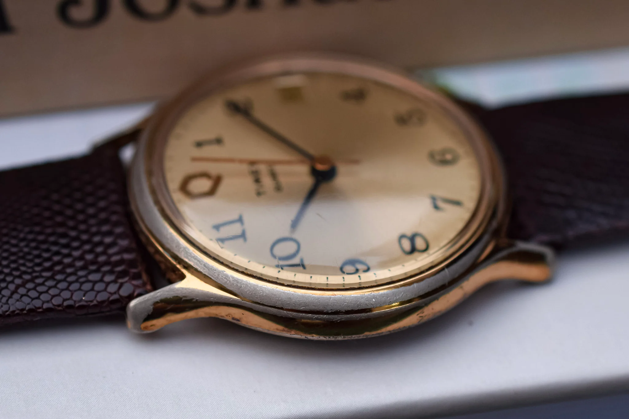 Vintage Q Timex Quartz Watch - Image 7