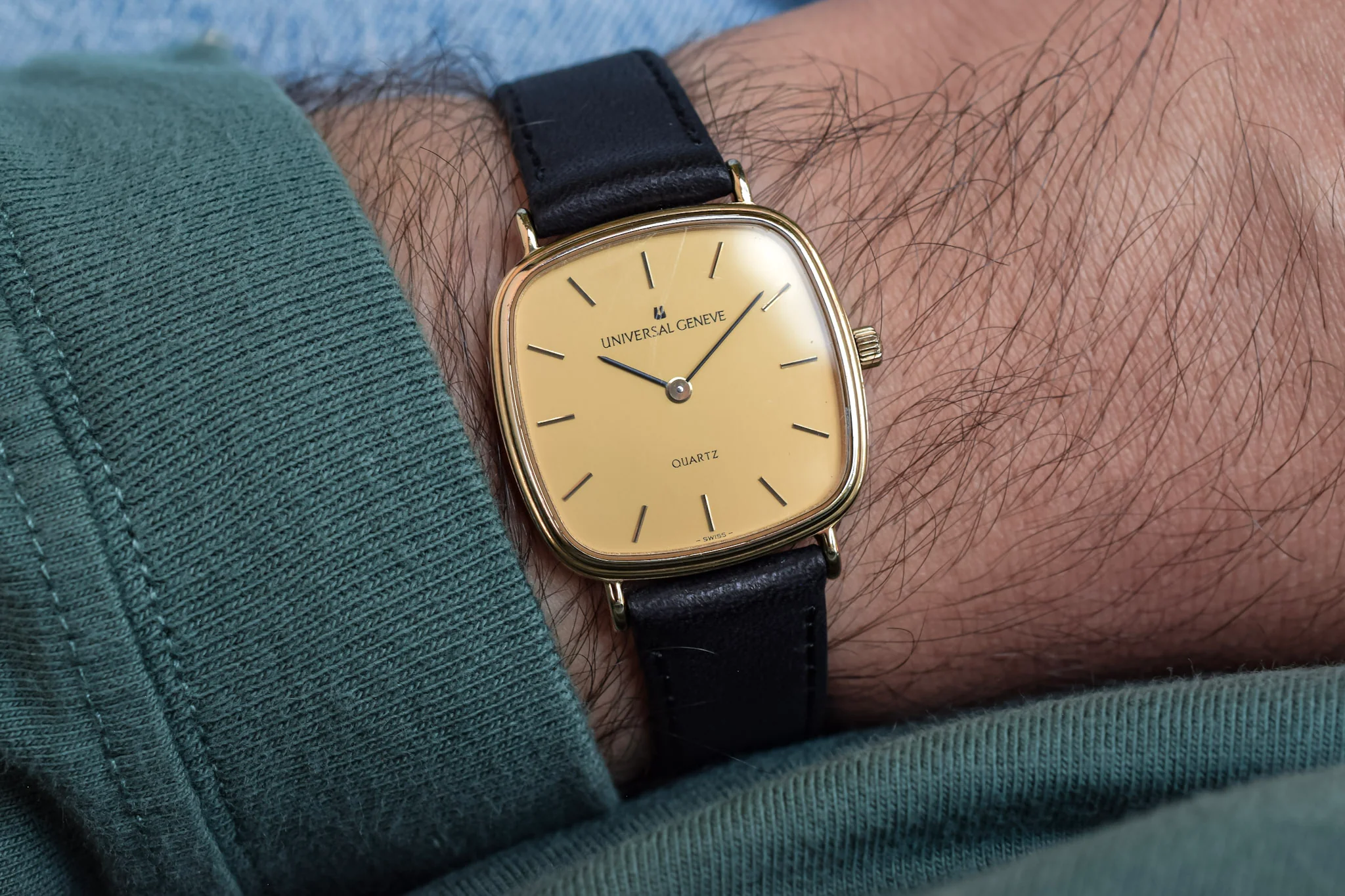Vintage Universal Geneve Champagne TV - Image 2