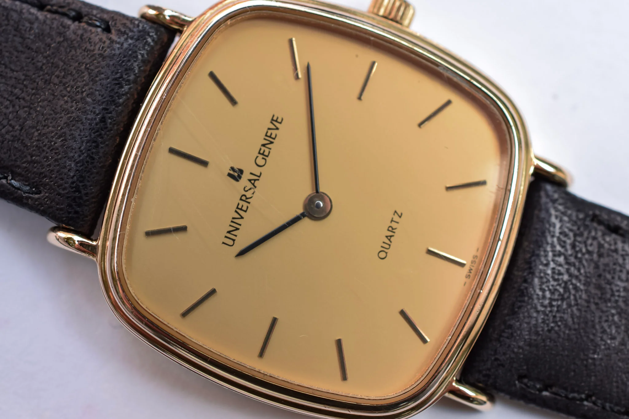 Vintage Universal Geneve Champagne TV - Image 4