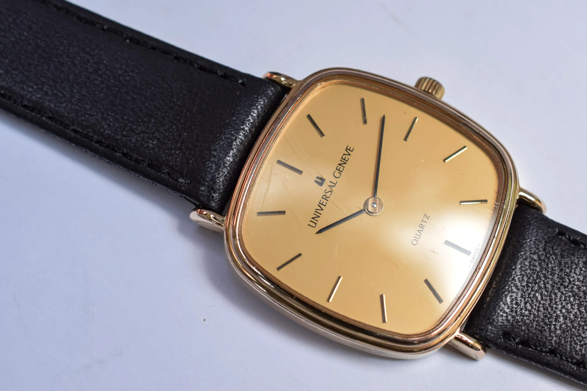 Vintage Universal Geneve Champagne TV - Image 9