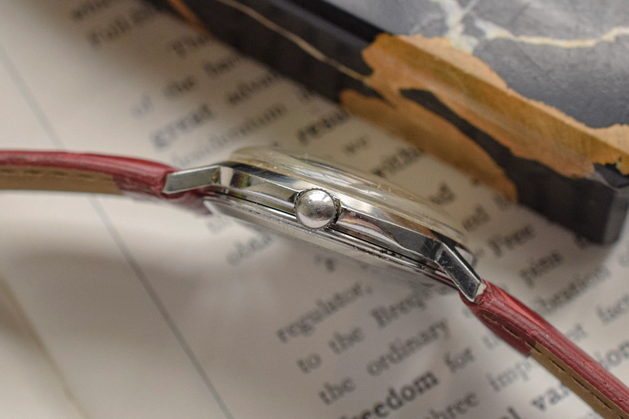 Vintage Waltham Mechanical Red Arrow Explorer - Image 3