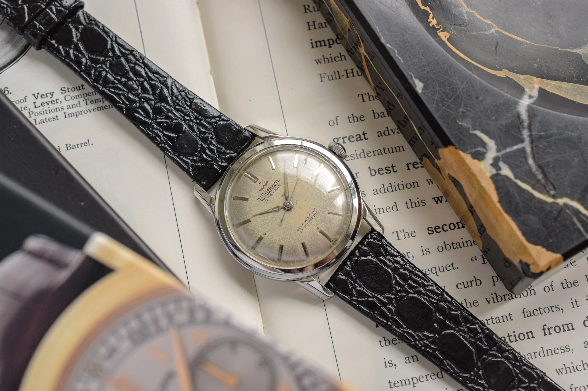 Vintage Waltham Mechanical Red Arrow Patina - Image 9